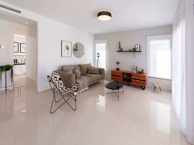 3 bedroom Villa for sale in Los Alcázares with pool - € 544,841 (Ref: 9318368)