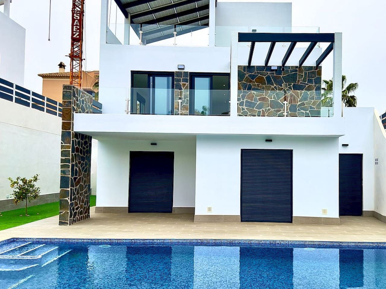 3 bedroom Villa for sale in Ciudad Quesada with pool - € 852,000 (Ref: 9318373)