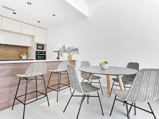 2 quarto Moradia em Banda para venda em La Veleta, Torrevieja com piscina - 360 000 € (Ref: 9318384)