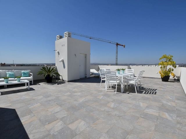 2 sovrum Radhus till salu i San Miguel de Salinas med pool - 243 800 € (Ref: 9318394)