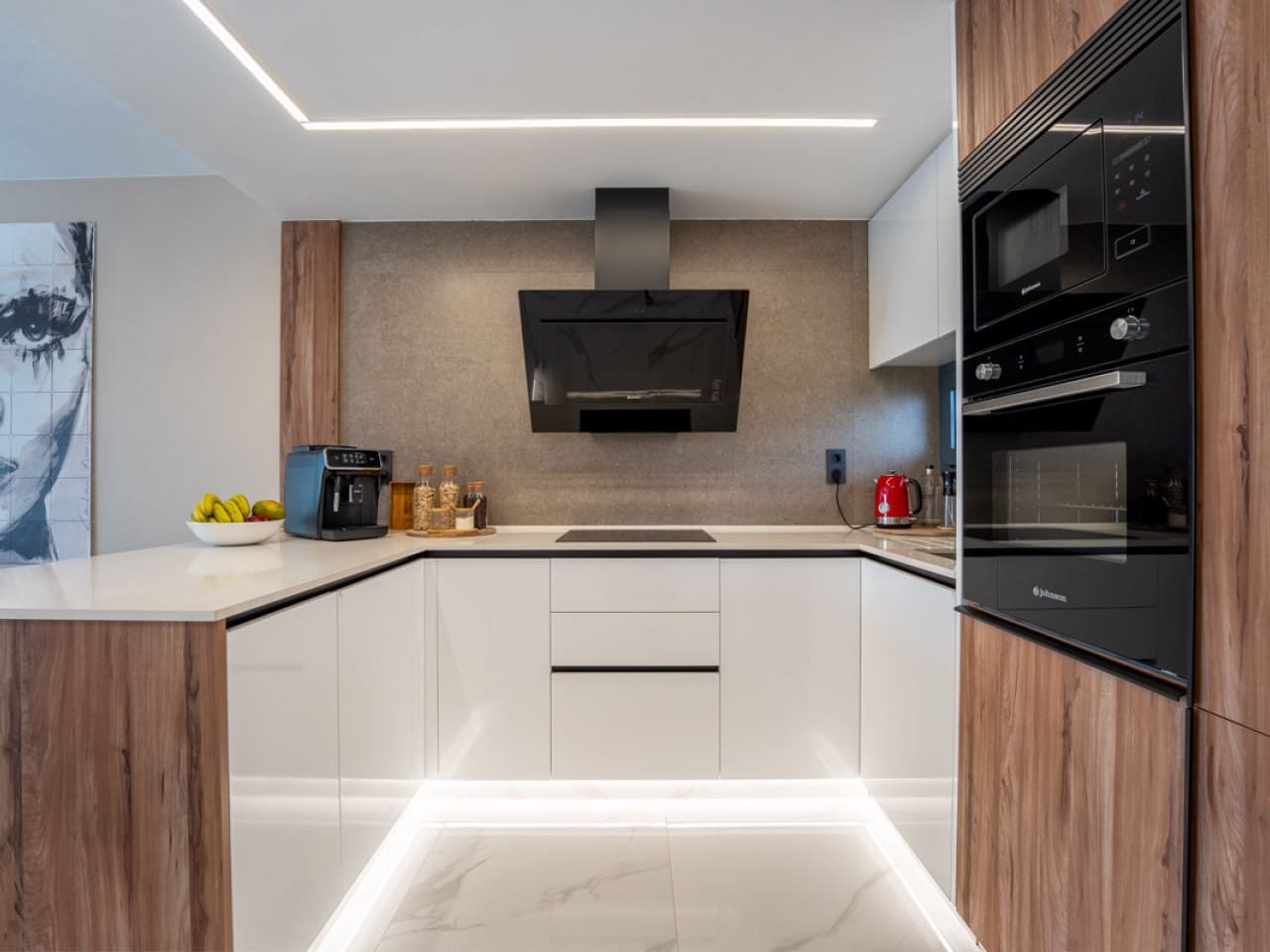 2 bedroom Apartment for sale in El Raso with pool - € 289,000 (Ref: 9318405)