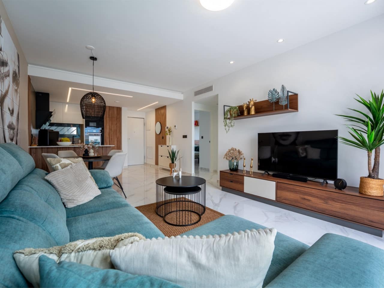 2 bedroom Apartment for sale in El Raso with pool - € 289,000 (Ref: 9318405)