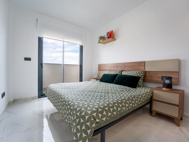 2 bedroom Apartment for sale in El Raso, Guardamar del Segura with pool - € 289,000 (Ref: 9318405)