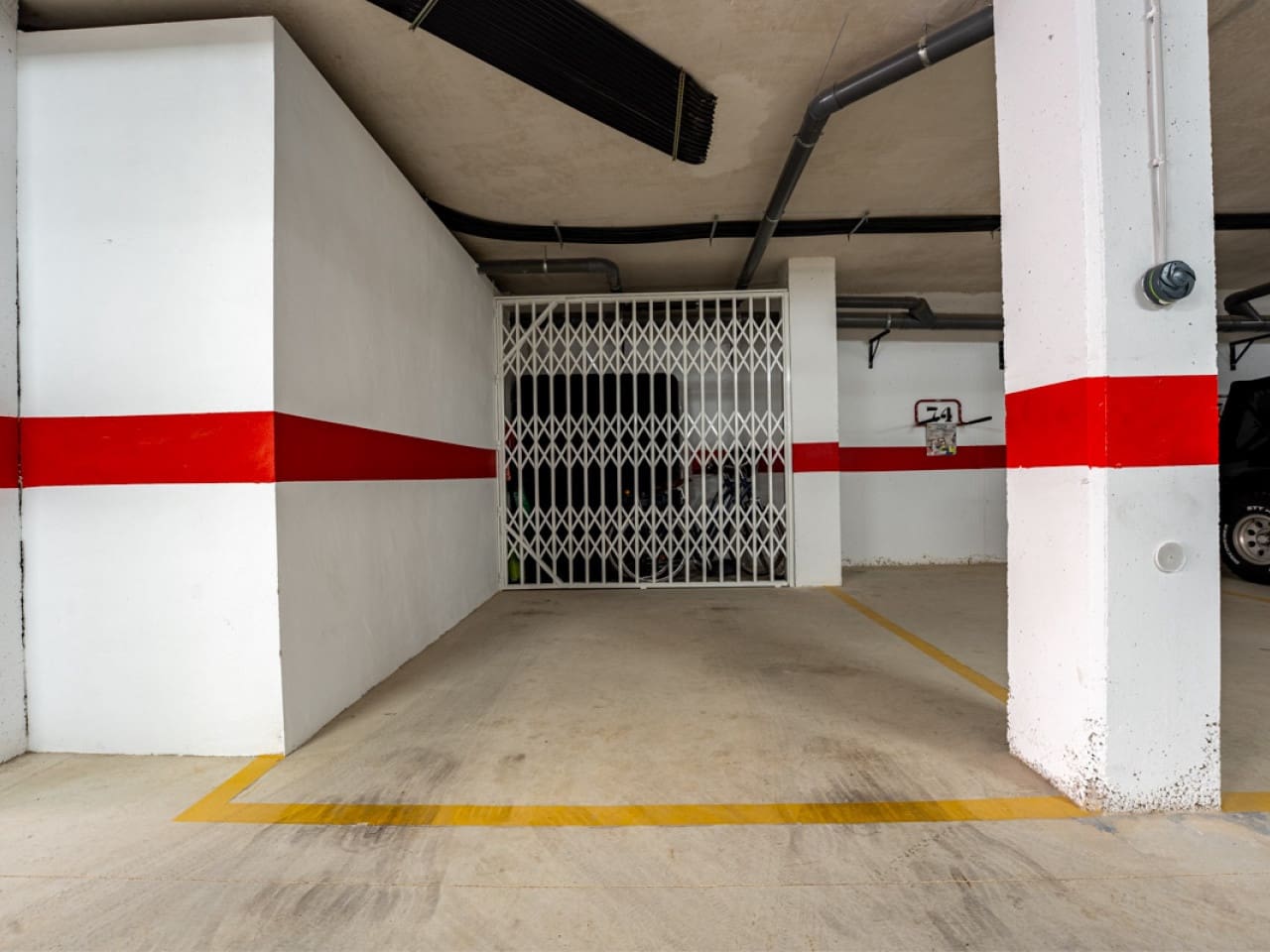 2 bedroom Apartment for sale in El Raso with pool - € 289,000 (Ref: 9318405)