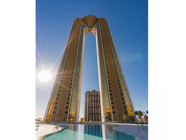 3 soveværelse Lejlighed til salg i Playa Poniente, Benidorm med swimmingpool - € 1.065.000 (Ref: 9318406)