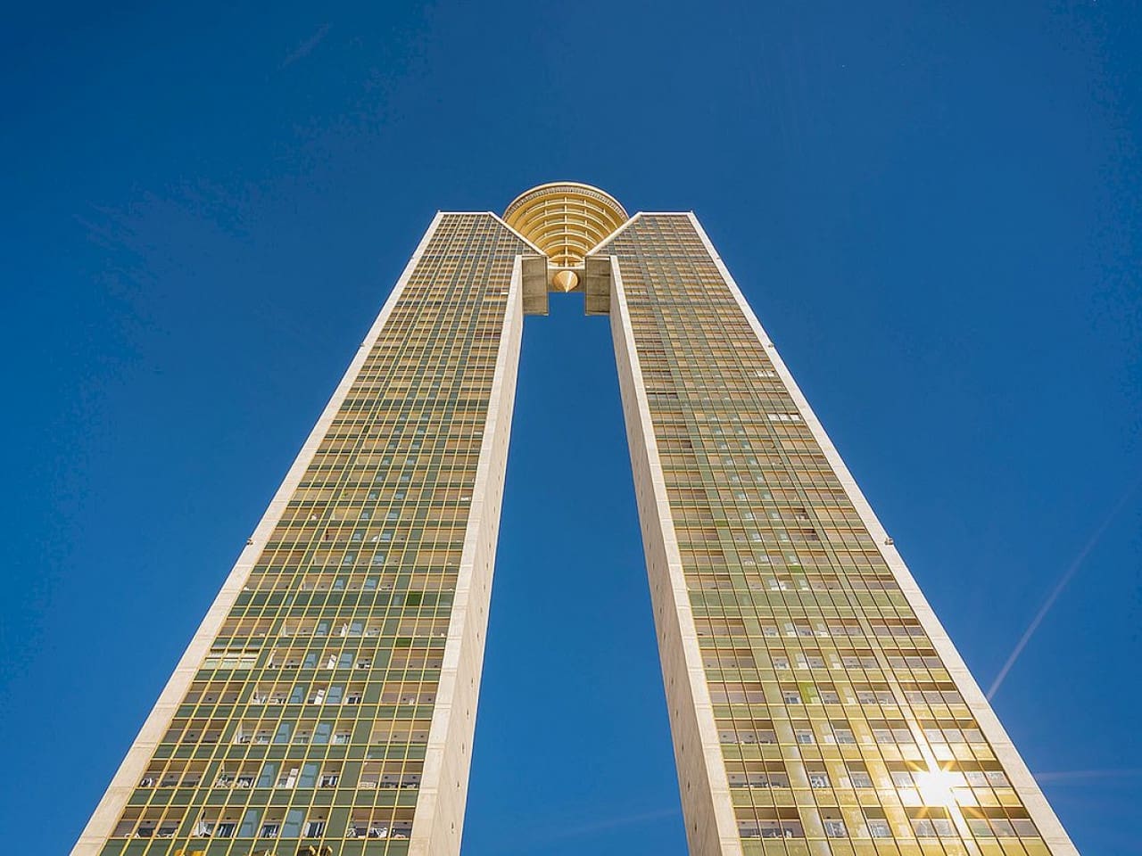 3 soveværelse Lejlighed til salg i Benidorm med swimmingpool - € 1.065.000 (Ref: 9318406)