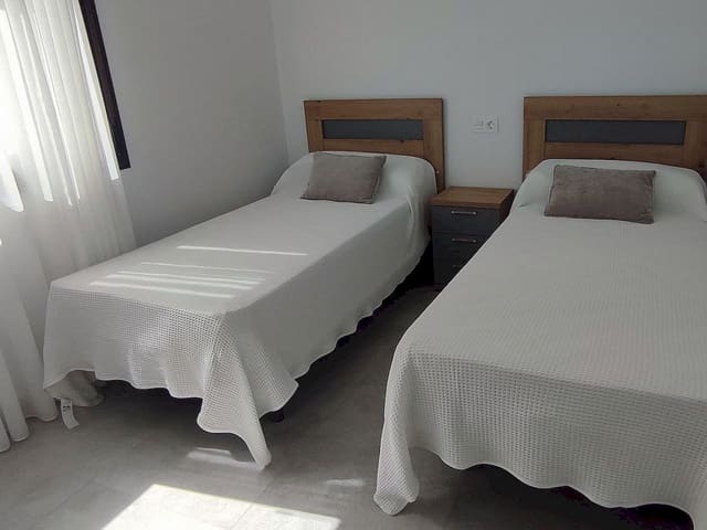 3 soveværelse Rækkehus til salg i Pilar de la Horadada med swimmingpool - € 289.900 (Ref: 9318413)