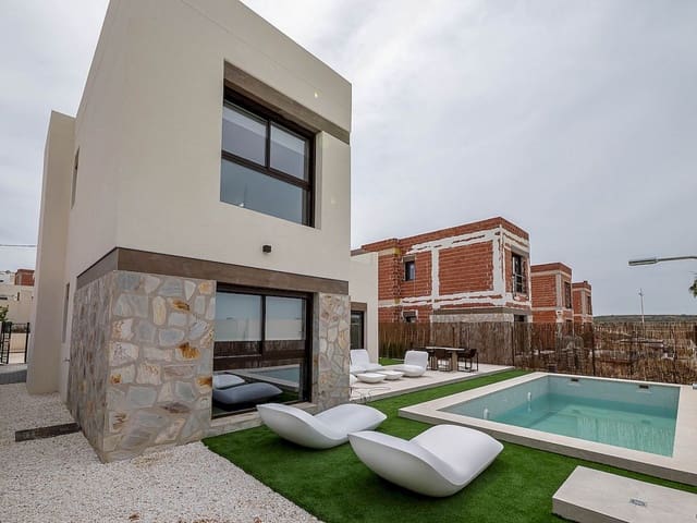 3 bedroom Villa for sale in Algorfa with pool - € 478,000 (Ref: 9318438)