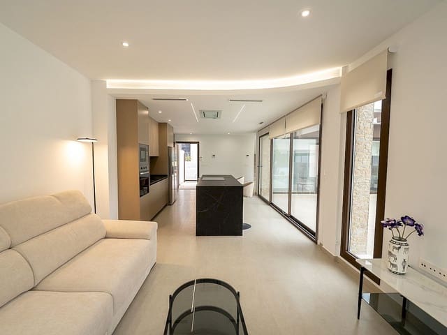 3 bedroom Villa for sale in Rojales with pool - € 399,000 (Ref: 9318444)