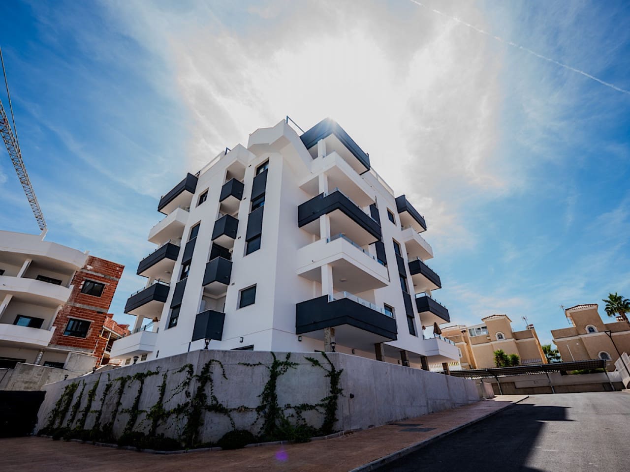 2 bedroom Apartment for sale in Orihuela Costa with pool - € 343,000 (Ref: 9318447)