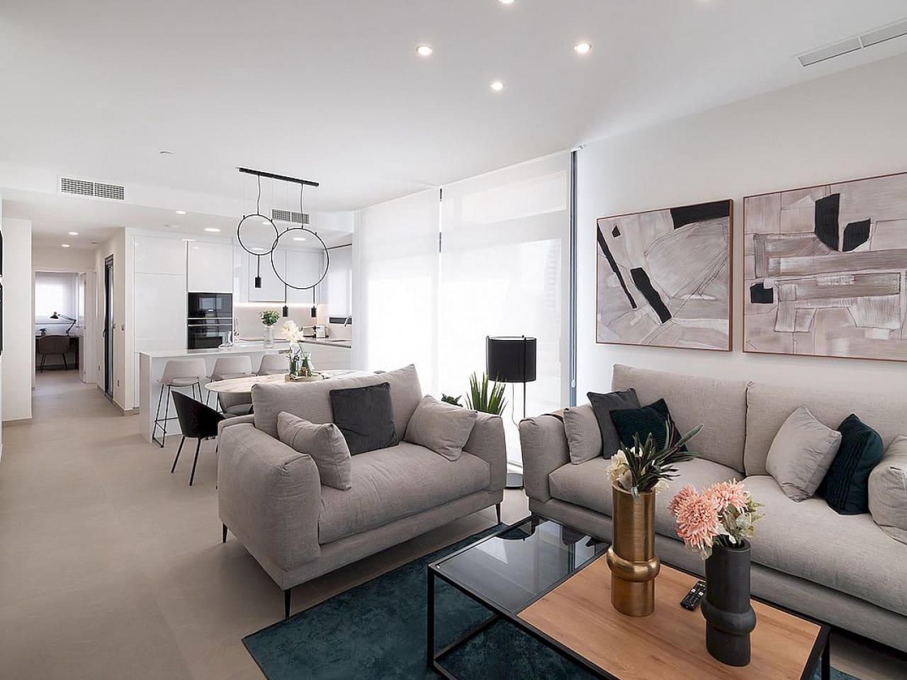 3 makuuhuone Huoneisto myytävänä paikassa Benidorm mukana uima-altaan - 1 250 000 € (Ref: 9318464)