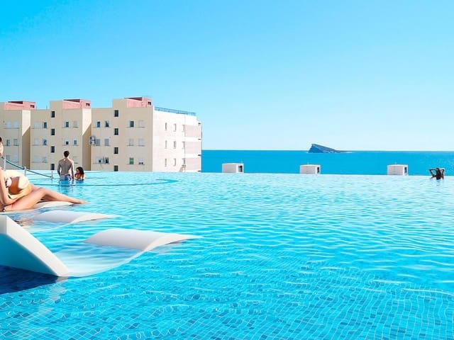 3 makuuhuone Huoneisto myytävänä paikassa Playa Poniente, Benidorm mukana uima-altaan - 1 250 000 € (Ref: 9318464)