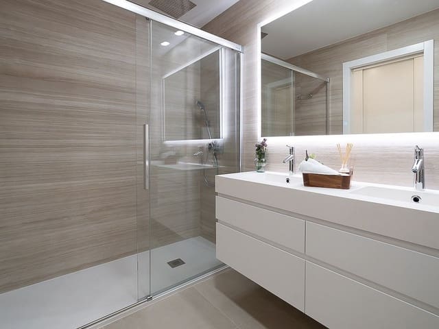 4 sypialnia Apartament na sprzedaż w Playa Poniente, Benidorm z basenem - 1 370 000 € (Ref: 9318465)