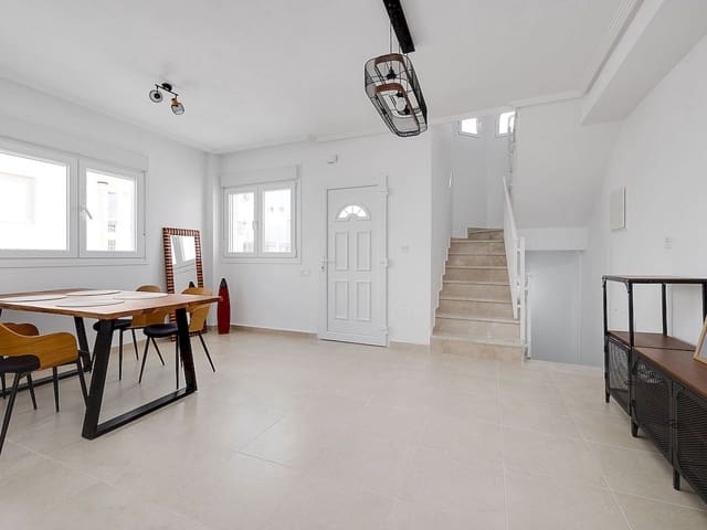 3 camera da letto Villa in vendita in La Marina, Elche / Elx con piscina - 275.000 € (Rif: 9318484)