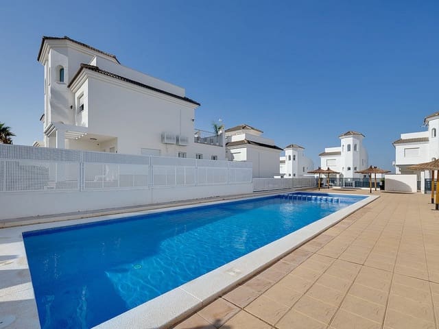 3 camera da letto Villa in vendita in La Marina, Elche / Elx con piscina - 275.000 € (Rif: 9318484)