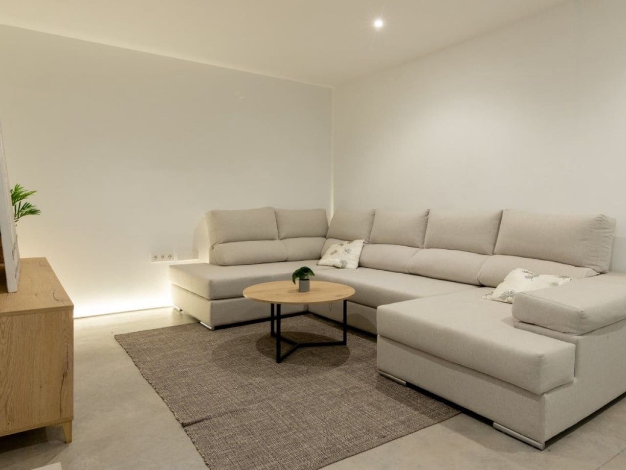 3 bedroom Villa for sale in Los Alcazares with pool - € 499,900 (Ref: 9318496)