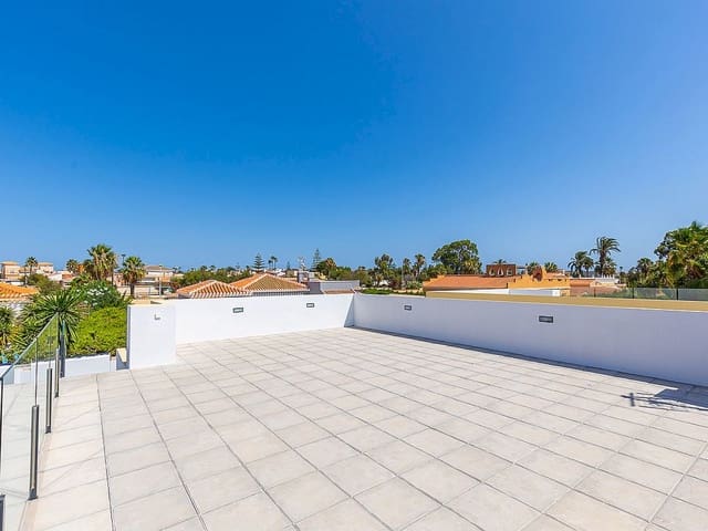 3 bedroom Villa for sale in Los Balcones with pool - € 700,000 (Ref: 9318506)