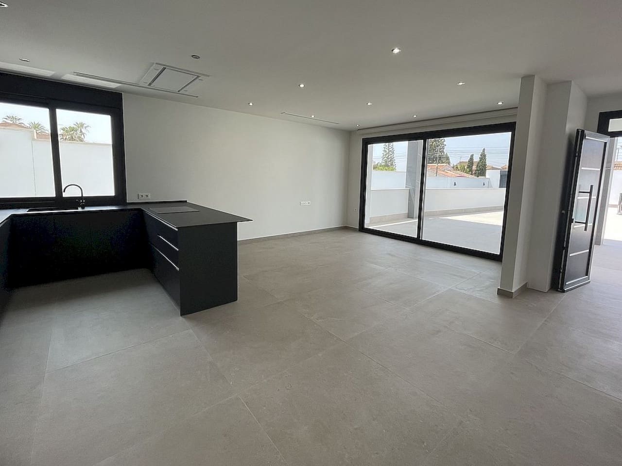 3 bedroom Villa for sale in Ciudad Quesada with pool - € 799,900 (Ref: 9318508)