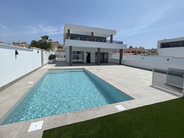 3 makuuhuone Huvila myytävänä paikassa Ciudad Quesada, Rojales mukana uima-altaan - 799 900 € (Ref: 9318508)