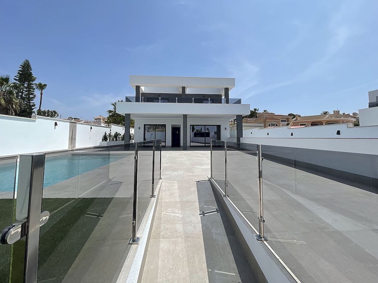 3 bedroom Villa for sale in Ciudad Quesada with pool - € 799,900 (Ref: 9318508)
