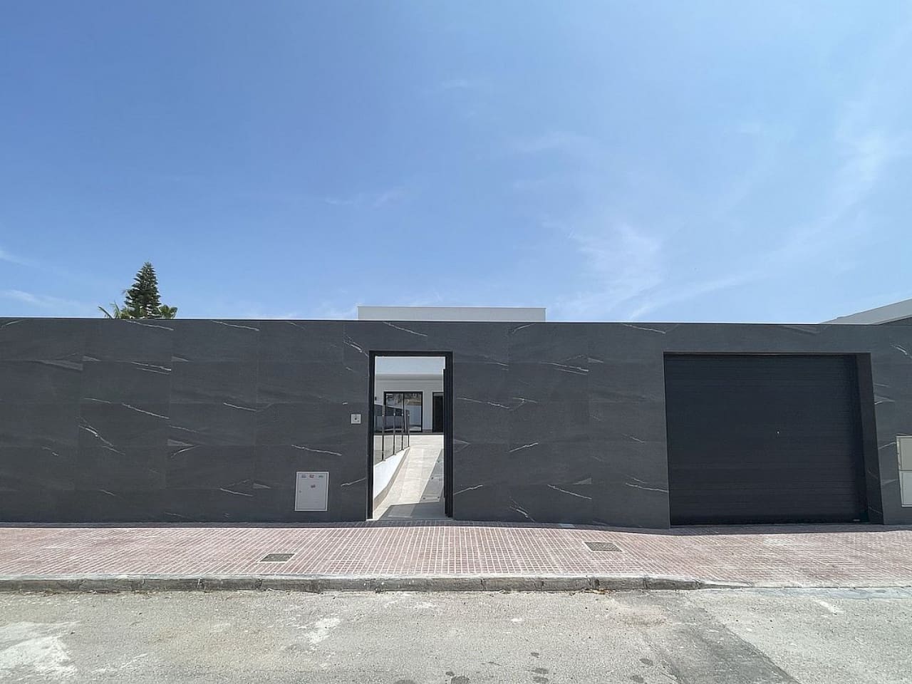 3 bedroom Villa for sale in Ciudad Quesada with pool - € 799,900 (Ref: 9318508)