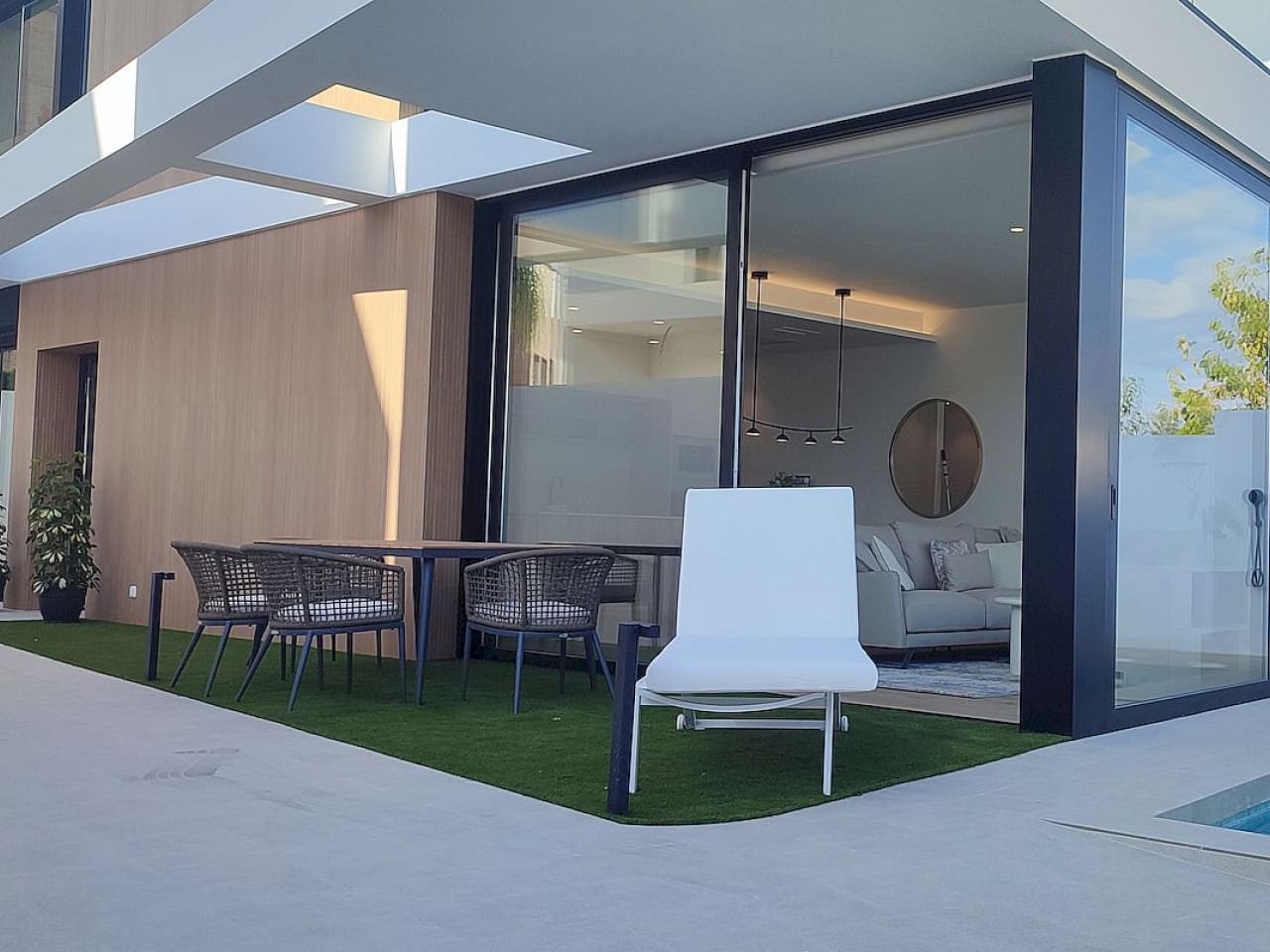 3 bedroom Villa for sale in Torre de la Horadada with pool - € 628,000 (Ref: 9318509)