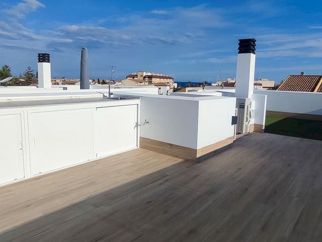 3 bedroom Villa for sale in Torre de la Horadada, Pilar de la Horadada with pool - € 628,000 (Ref: 9318509)