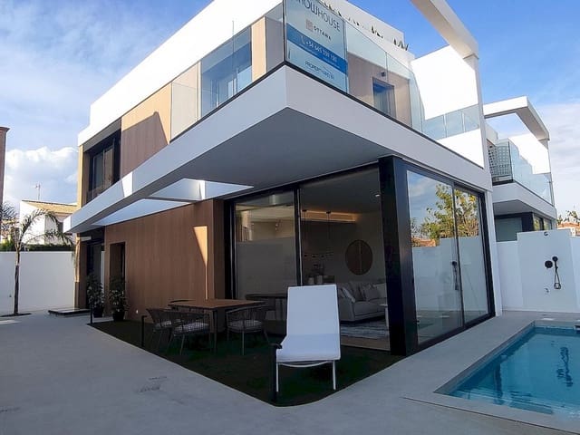 3 bedroom Villa for sale in Torre de la Horadada, Pilar de la Horadada with pool - € 628,000 (Ref: 9318509)