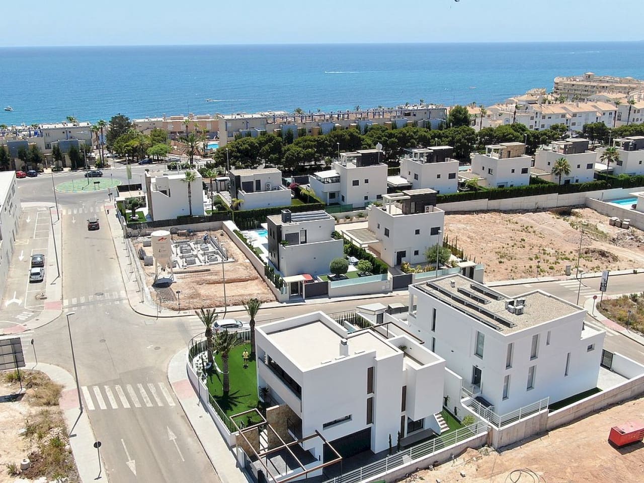 4 bedroom Villa for sale in Campoamor with pool - € 1,250,000 (Ref: 9318514)