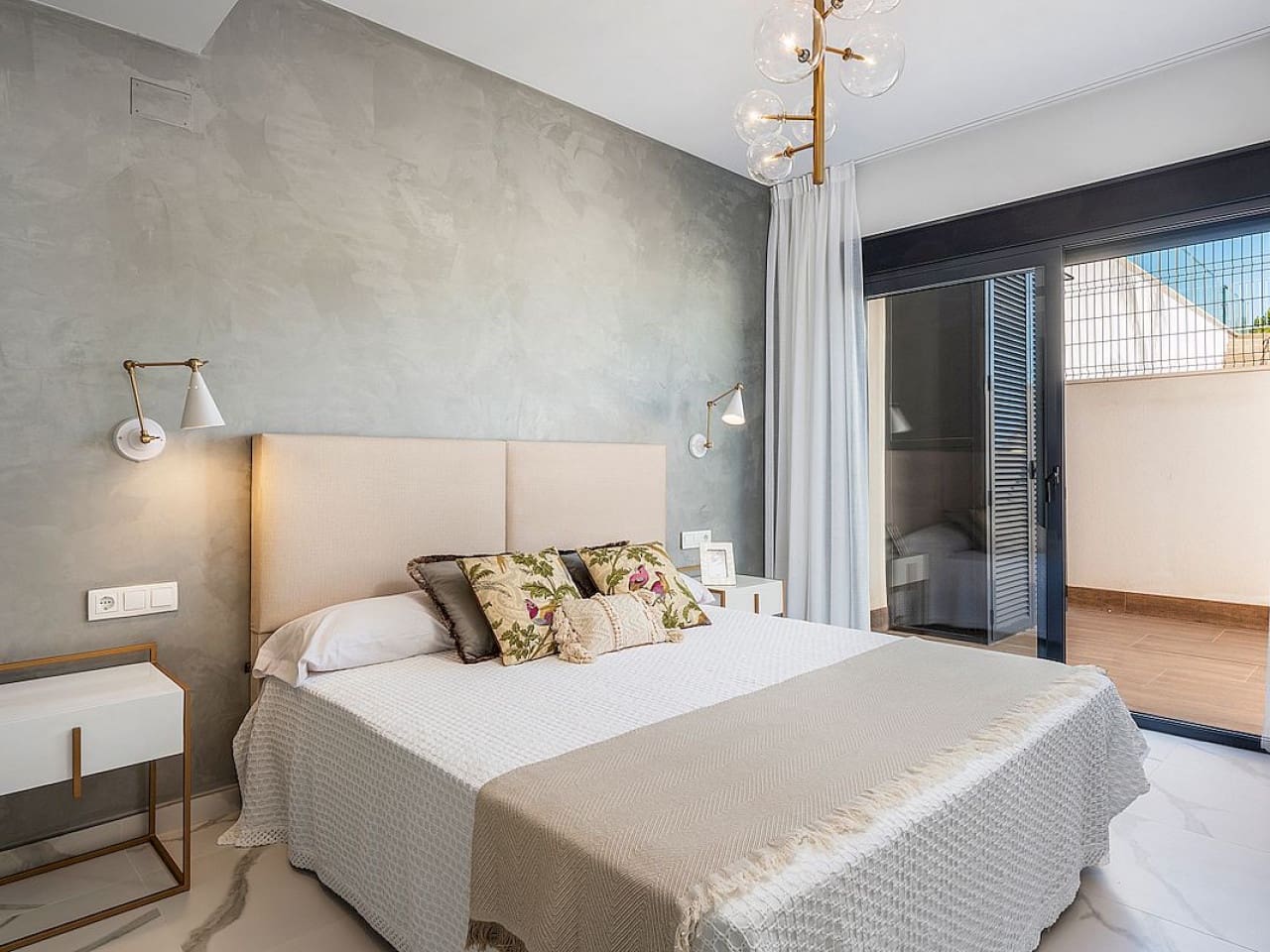 2 makuuhuone Rivitalo myytävänä paikassa San Miguel de Salinas mukana uima-altaan - 415 000 € (Ref: 9318520)