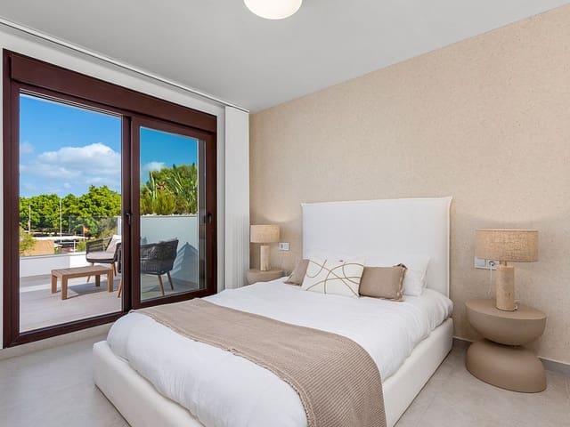 3 soverom Villa til salgs i Mil Palmeras, Pilar de la Horadada med svømmebasseng - € 539 900 (Ref: 9318533)