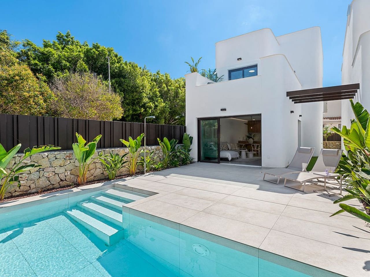 3 bedroom Villa for sale in Pilar de la Horadada with pool - € 539,900 (Ref: 9318533)