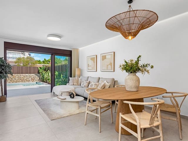 3 soverom Villa til salgs i Mil Palmeras, Pilar de la Horadada med svømmebasseng - € 539 900 (Ref: 9318533)