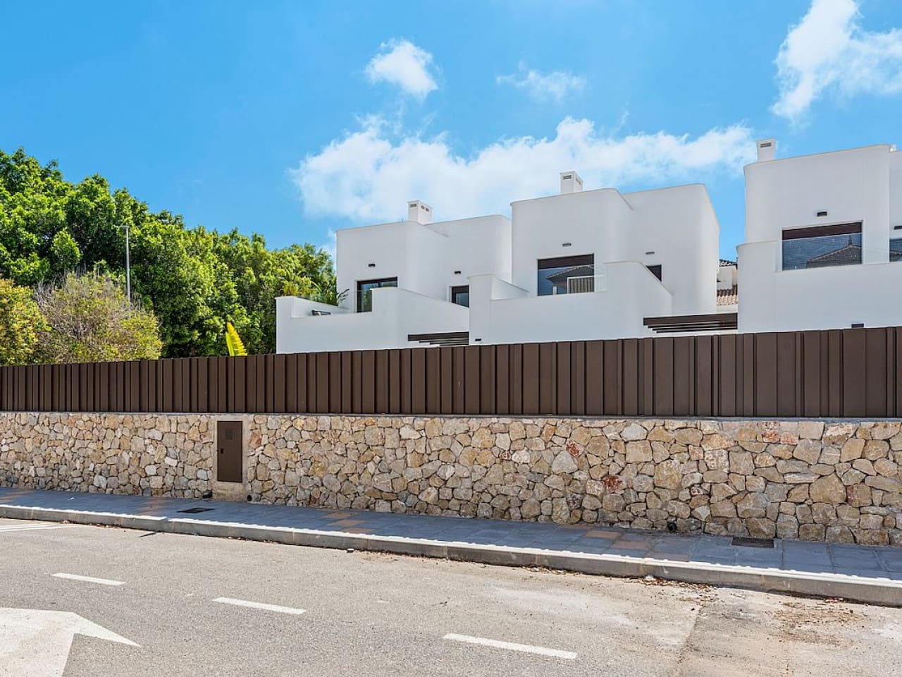 3 bedroom Villa for sale in Pilar de la Horadada with pool - € 539,900 (Ref: 9318533)