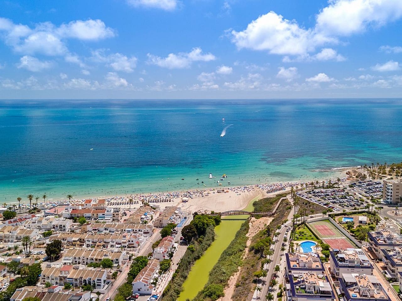 3 bedroom Villa for sale in Pilar de la Horadada with pool - € 539,900 (Ref: 9318533)