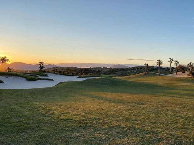 4 soveværelse Villa til salg i Los Montesinos med swimmingpool - € 549.900 (Ref: 9318535)