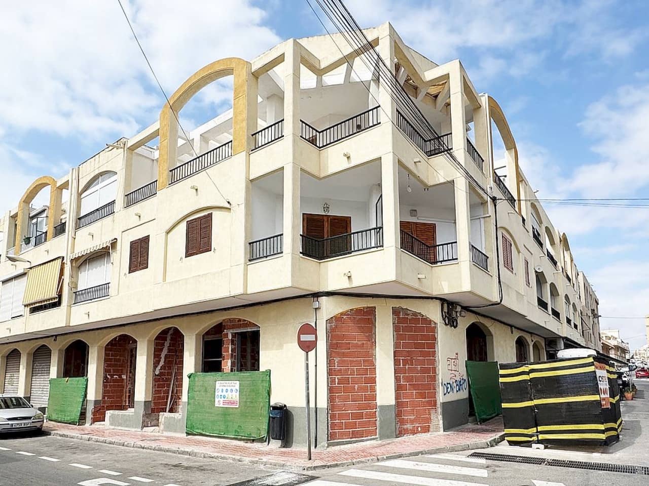 1 Zimmer Apartment zu verkaufen in Torrevieja mit Pool - 170.000 € (Ref: 9318546)