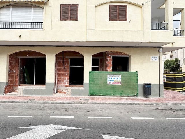 1 Zimmer Apartment zu verkaufen in Torrevieja mit Pool - 170.000 € (Ref: 9318546)