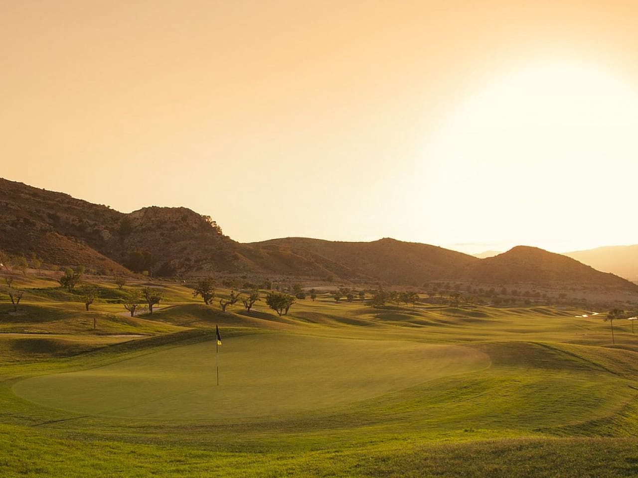 3 soverom Villa til salgs i Monforte del Cid med svømmebasseng - € 489 000 (Ref: 9318555)