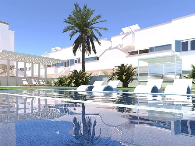 3 soveværelse Rækkehus til salg i Torre de la Horadada, Pilar de la Horadada med swimmingpool - € 380.000 (Ref: 9318568)