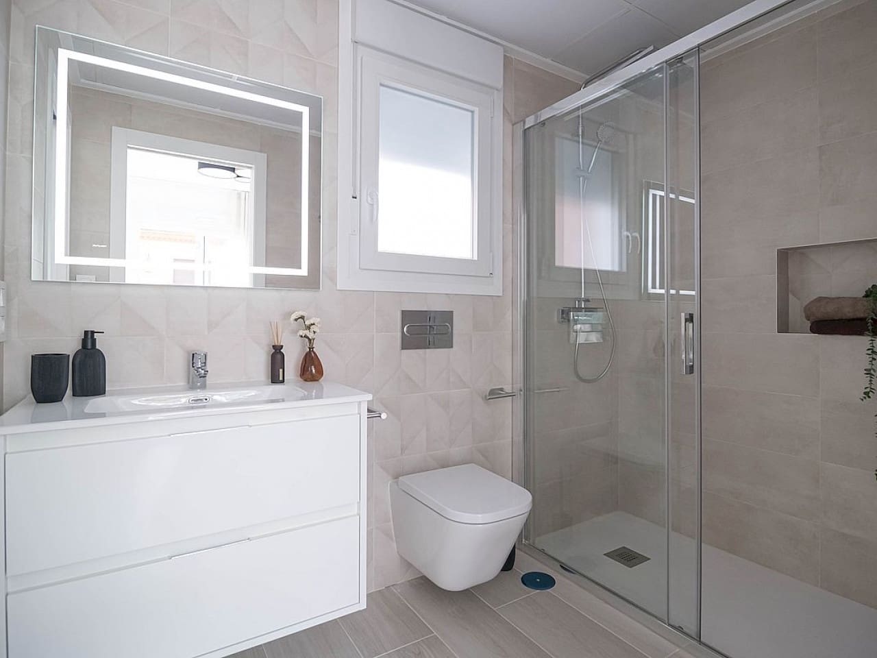 3 soveværelse Byhus til salg i Avileses med swimmingpool - € 269.000 (Ref: 9318570)