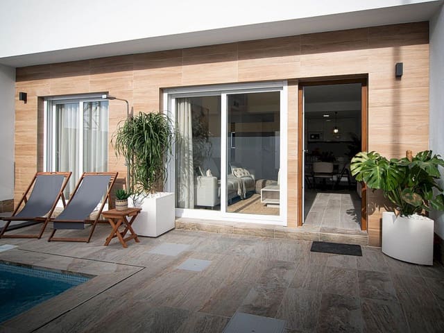 3 soveværelse Byhus til salg i Avileses, Murcia by med swimmingpool - € 269.000 (Ref: 9318570)