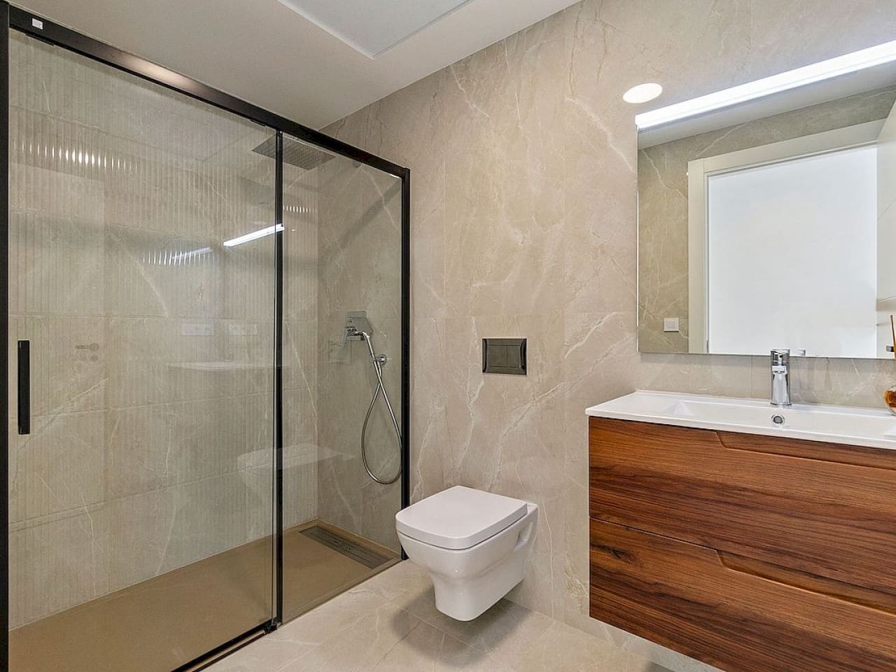 3 bedroom Villa for sale in Benijofar with pool - € 455,000 (Ref: 9318583)