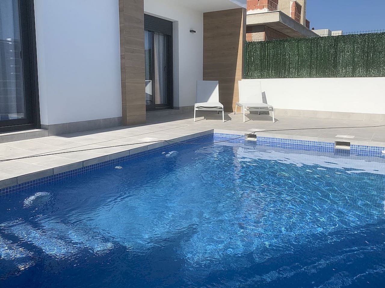 2 bedroom Villa for sale in Roldan with pool - € 299,900 (Ref: 9318586)