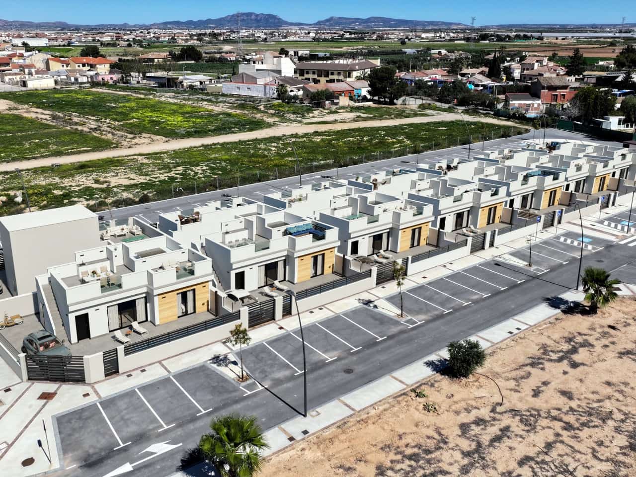 2 bedroom Villa for sale in Roldan with pool - € 299,900 (Ref: 9318586)