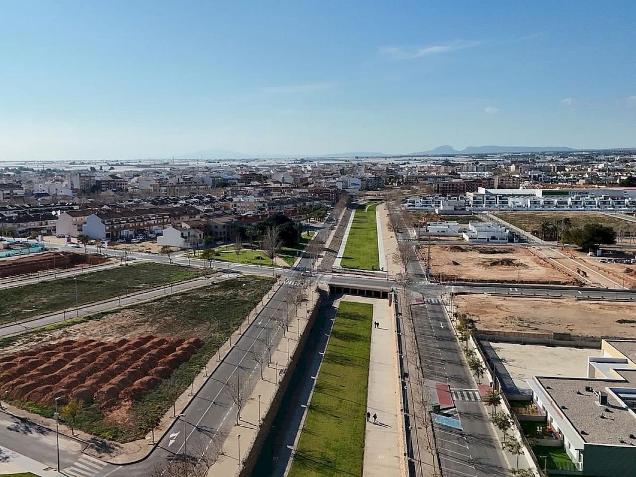 3 makuuhuone Rivitalo myytävänä paikassa Pilar de la Horadada mukana uima-altaan - 310 000 € (Ref: 9318596)