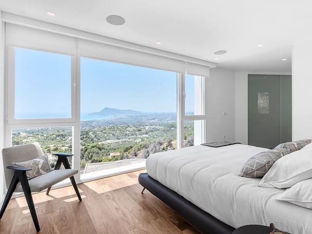 4 bedroom Villa for sale in Altea with pool - € 2,146,000 (Ref: 9318608)