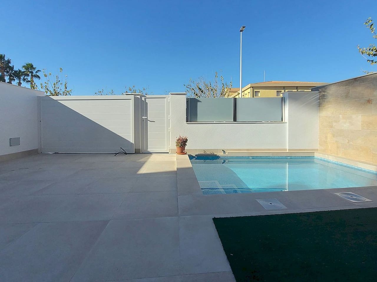 3 soveværelse Byhus til salg i San Pedro del Pinatar med swimmingpool - € 419.900 (Ref: 9318623)