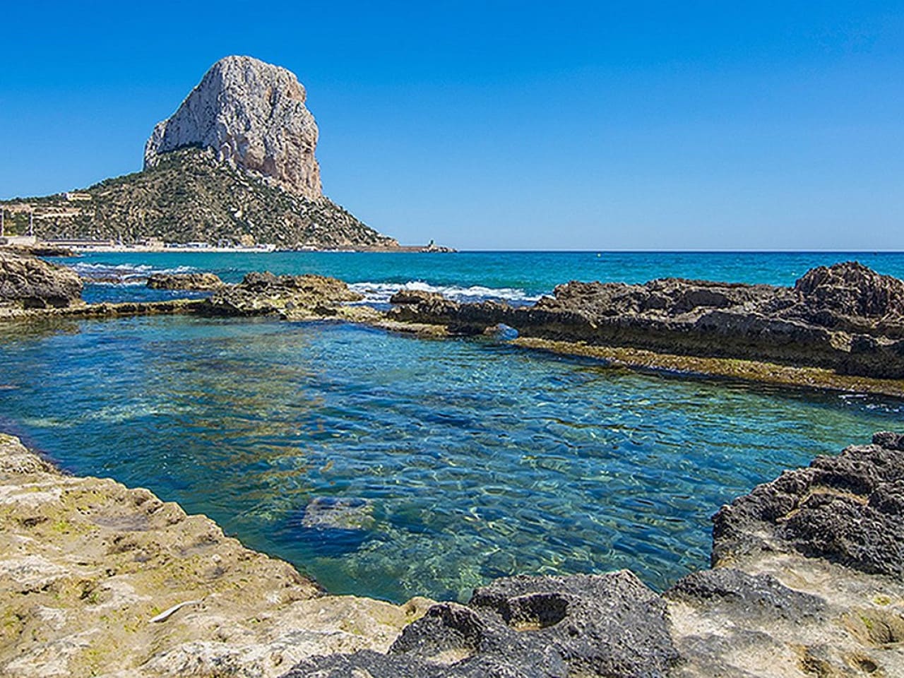 2 bedroom Apartment for sale in Calpe / Calp with pool - € 628,000 (Ref: 9318653)