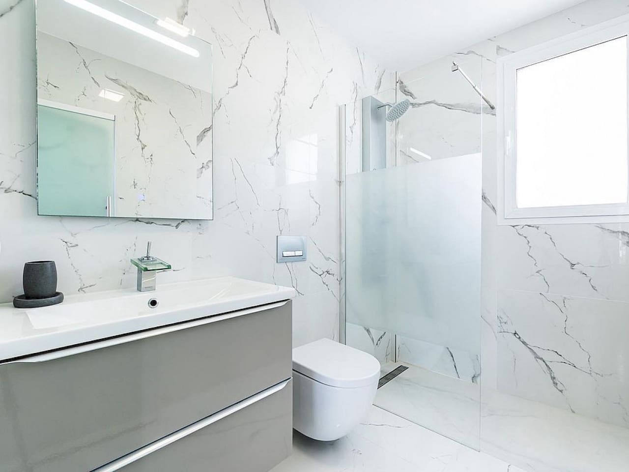 3 bedroom Villa for sale in Villamartin with pool - € 310,000 (Ref: 9318661)